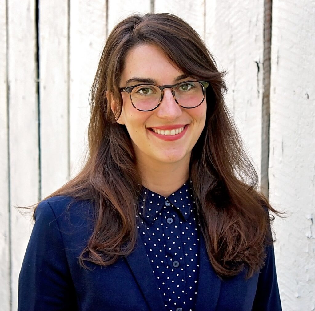 Emily Huebner Headshot