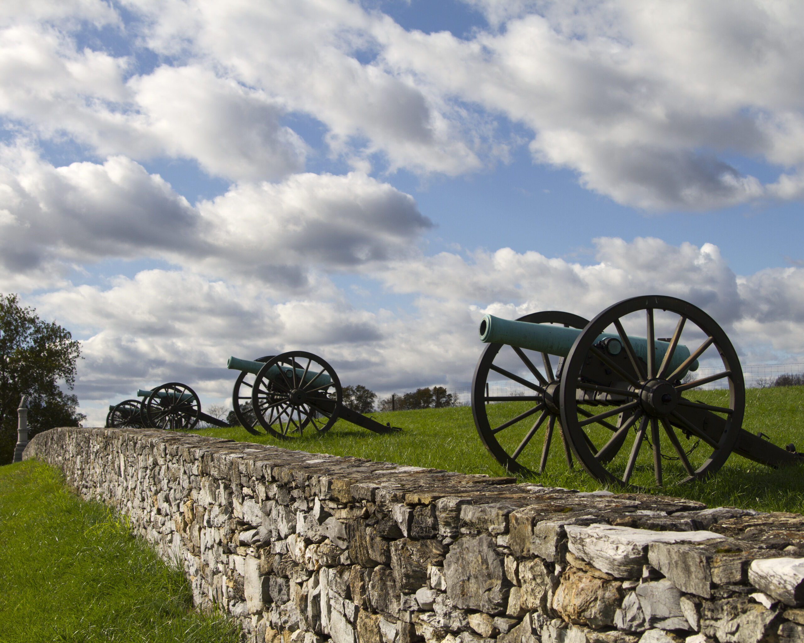 Photograph of canons at Antietam National Battlefield