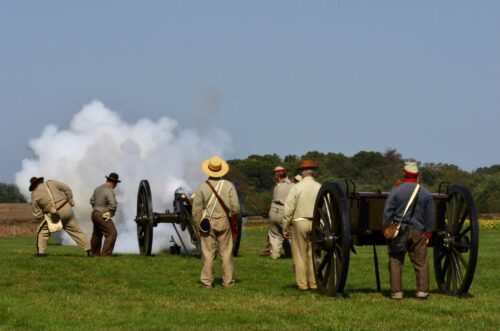 Photo of artillery demonstrations at Antietam National Battlefield